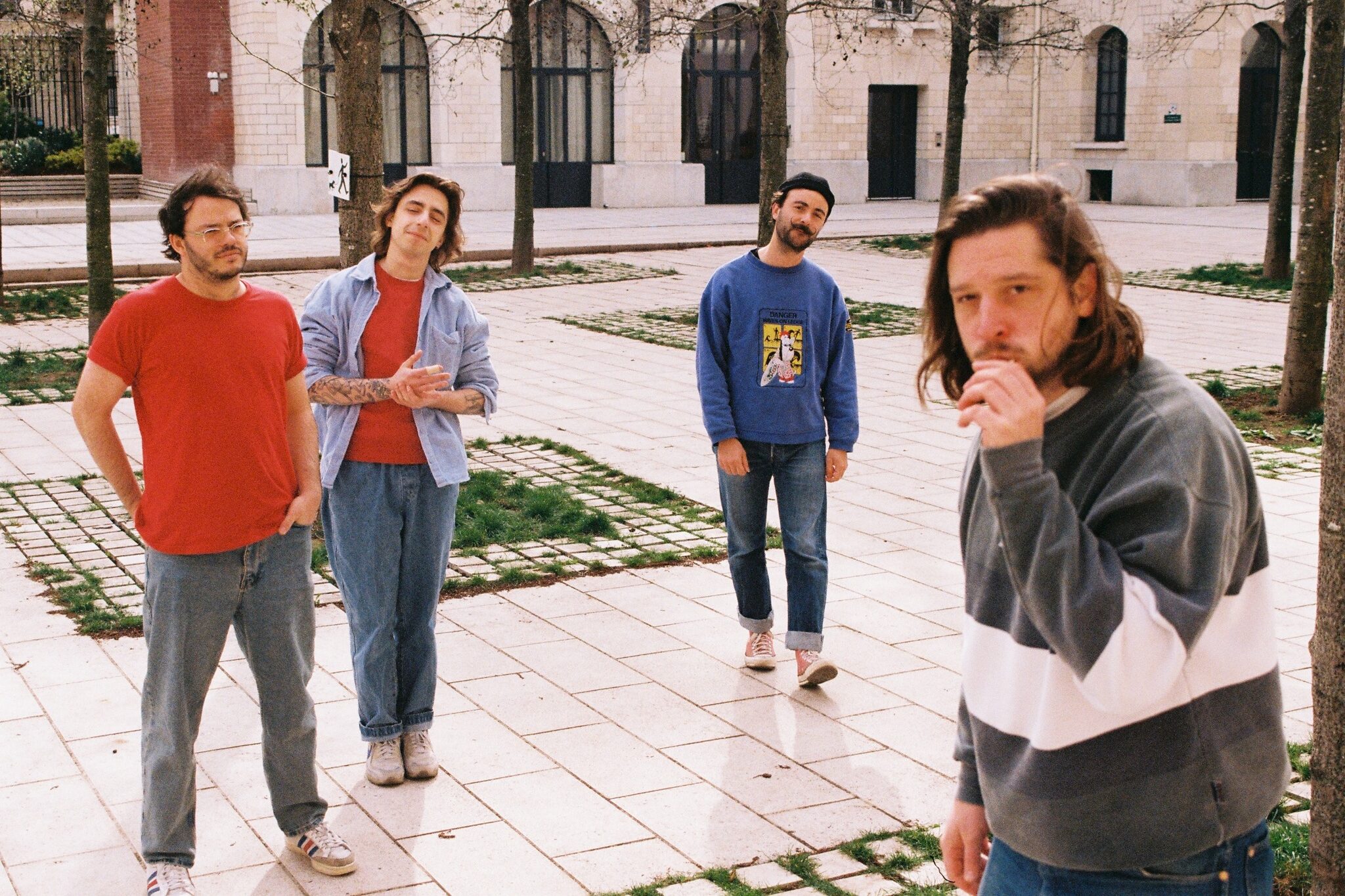 Dewey – Summer On A Curb